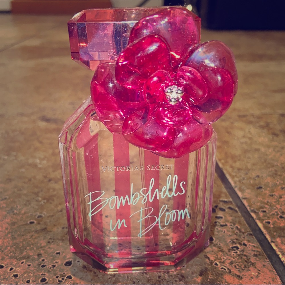 Victoria’s Secret Bombshell in Bloom 3.4 oz
